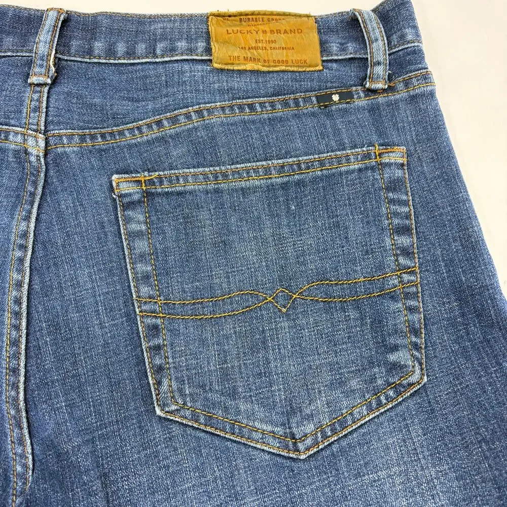 Lucky Brand Men's Straight Leg Jeans 36x32 Medium Wash Gold Stitch